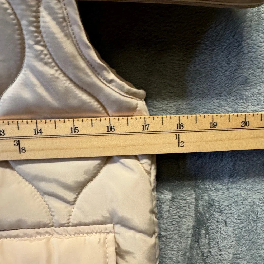 2094 | Zara Kids Quilted Hooded Puffer Vest Cream Girls Size 8-9